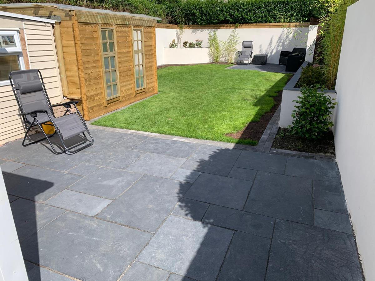 Relaxing Home - 7-10Min To Bournemouth Sandy Beach By Car - Private Garden, Parking And Spa Zewnętrze zdjęcie